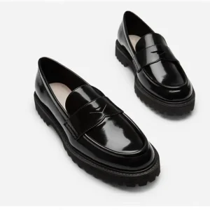 mocassins en cuir verni noir britanniques
