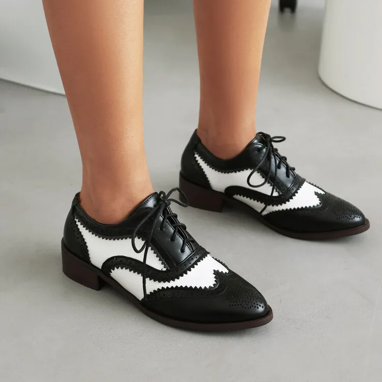 derbies femme avec lacets stylés